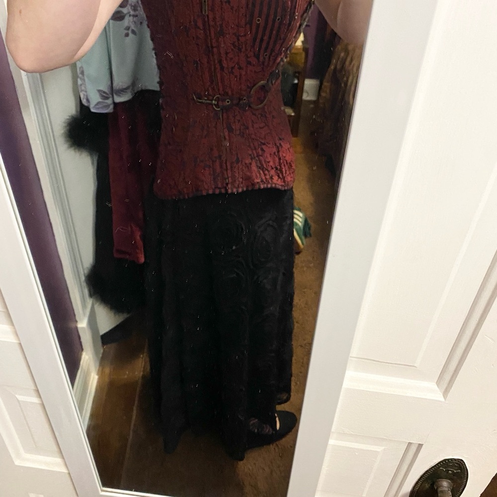Red and Black Corset with Stripes and Floral Pattern - Picture 4 of 5